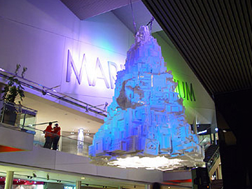 Abetus Porex iluminado Azul Hall centro comercial Maremagnum Barcelona Navidad 2006 Barcelona Narac